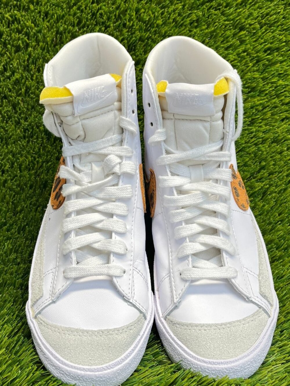 Nike Blazer Mid '77 Leopard Womens Size 7.5 White Walking Shoes Sneakers - Picture 5 of 10